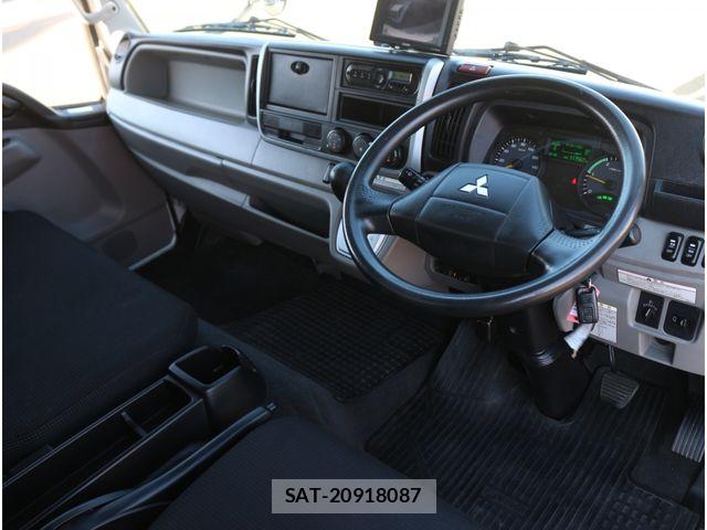 Mitsubishi CANTER 2017-03 8626082-21