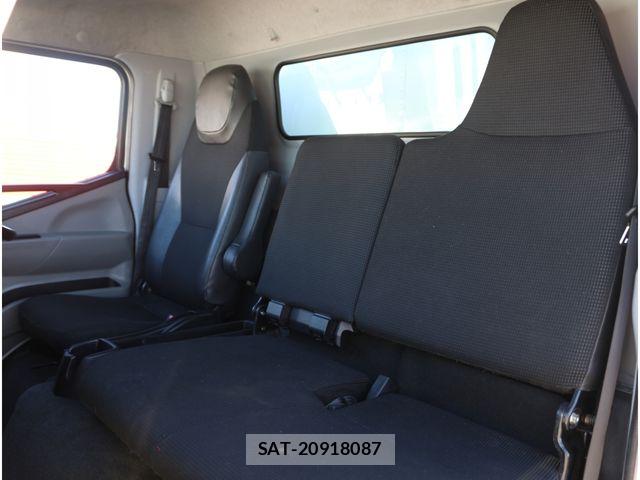 Mitsubishi CANTER 2017-03 8626082-29