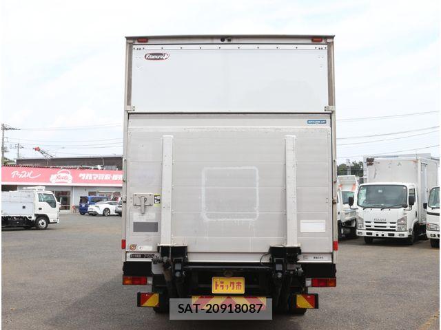 Mitsubishi CANTER 2017-03 8626082-6