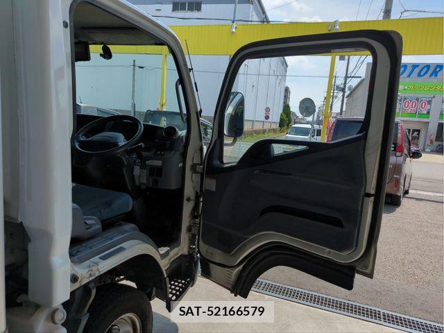 Mitsubishi CANTER 2015-10 8626095-27