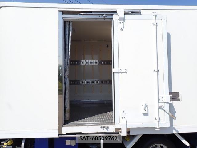 Mitsubishi CANTER 2019-07 8626076-5