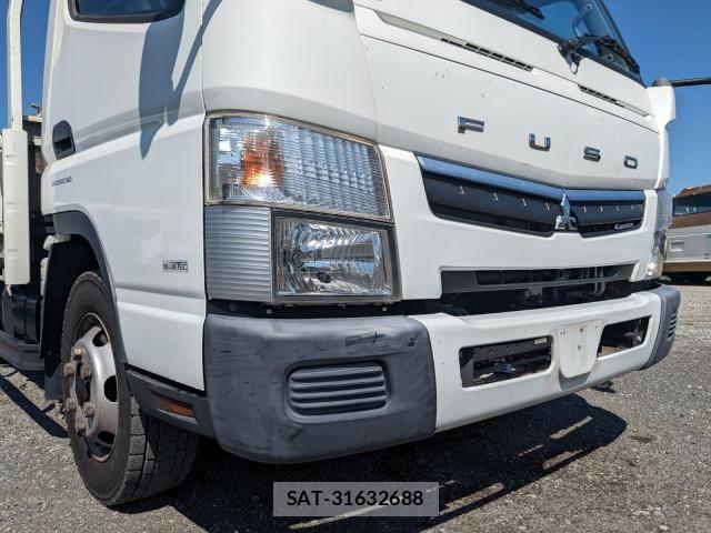 Mitsubishi CANTER 2019-07 8626083-24