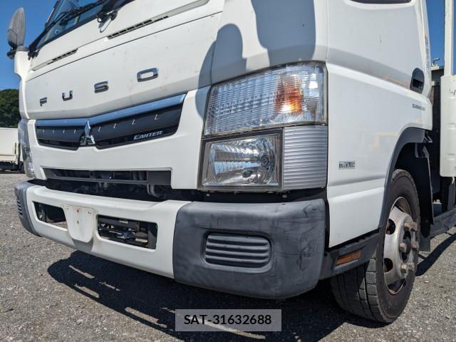 Mitsubishi CANTER 2019-07 8626083-25
