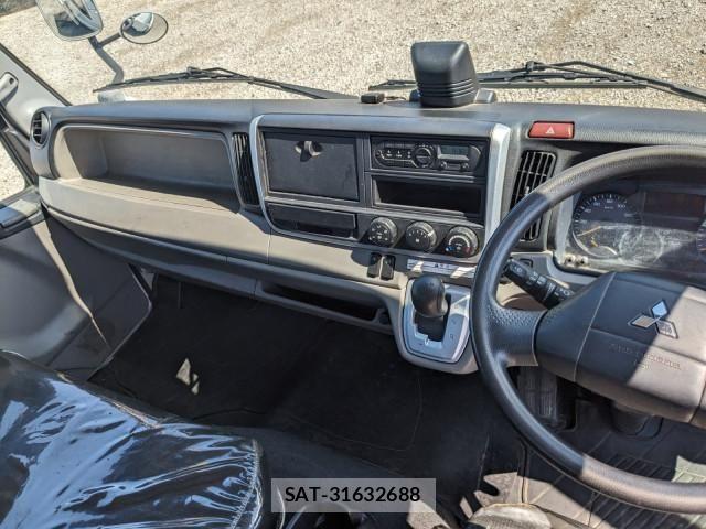 Mitsubishi CANTER 2019-07 8626083-27