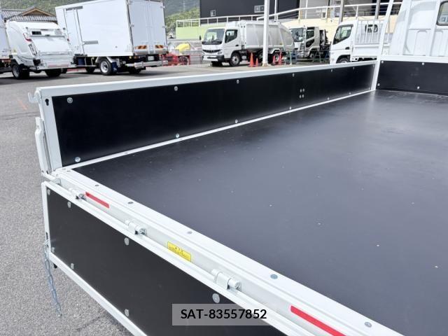 Mitsubishi CANTER 2026-04 8626079-13