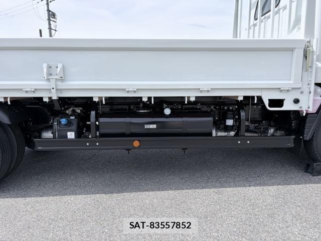Mitsubishi CANTER 2026-04 8626079-25
