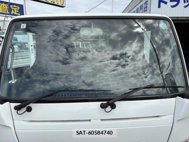 Mitsubishi CANTER 2018-03 8626087-11