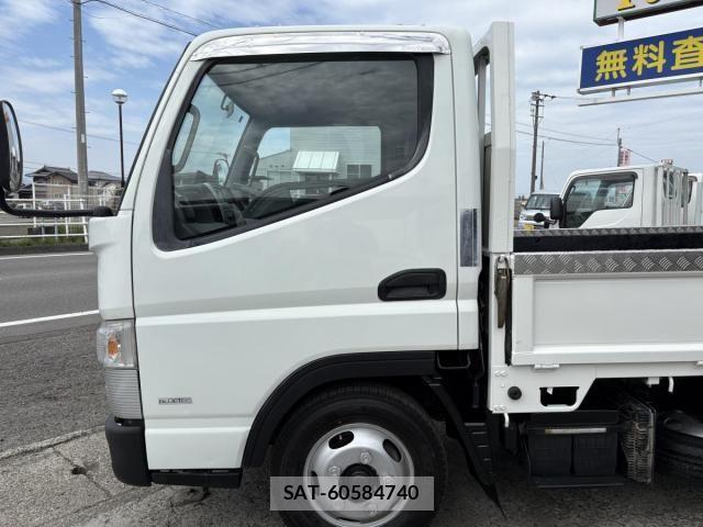 Mitsubishi CANTER 2018-03 8626087-16