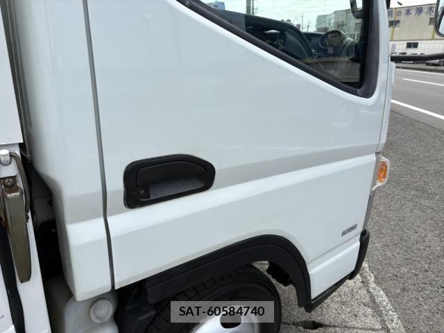 Mitsubishi CANTER 2018-03 8626087-21