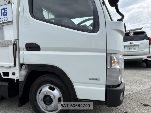 Mitsubishi CANTER 2018-03 8626087-23