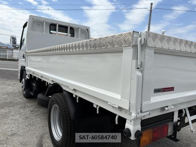 Mitsubishi CANTER 2018-03 8626087-25