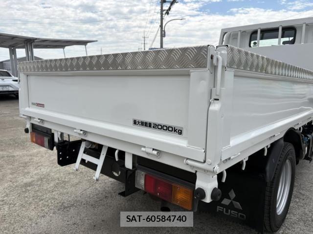 Mitsubishi CANTER 2018-03 8626087-28