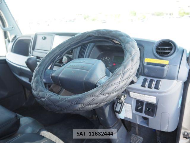 Mitsubishi CANTER 2014-09 8626093-1