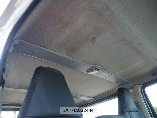 Mitsubishi CANTER 2014-09 8626093-24