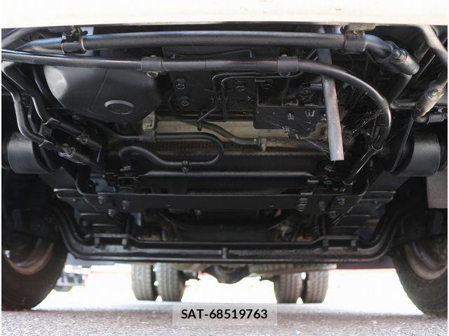 Mitsubishi CANTER 2019-07 8626086-27