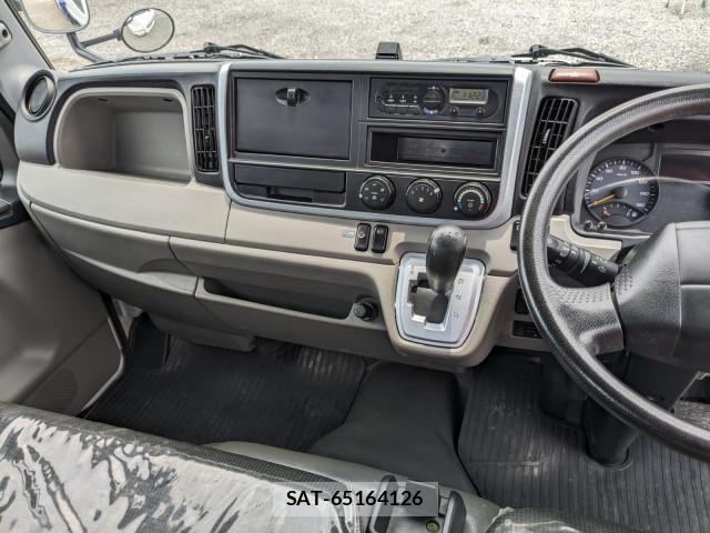 Mitsubishi CANTER 2018-05 8626080-24