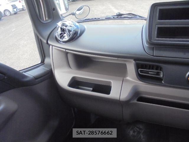 Mitsubishi CANTER 2026-04 8626077-18