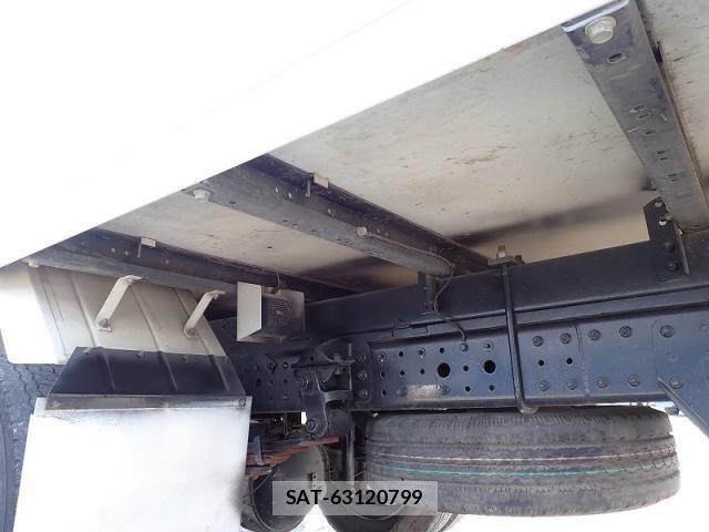 Mitsubishi CANTER 2017-02 8626081-20