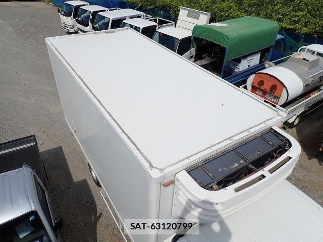 Mitsubishi CANTER 2017-02 8626081-6