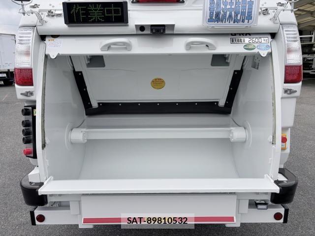 Mitsubishi CANTER 2026-04 8626071-12
