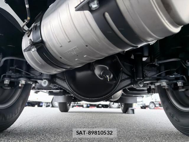 Mitsubishi CANTER 2026-04 8626071-8