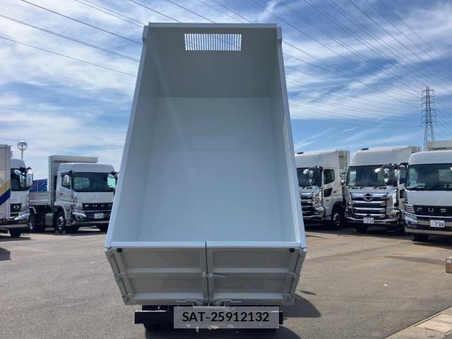 Mitsubishi CANTER 2025-09 8626074-9