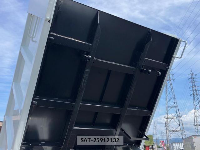Mitsubishi CANTER 2025-09 8626074-15