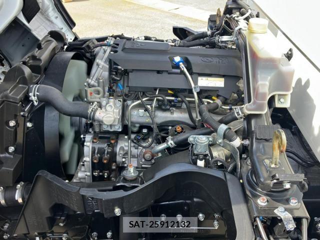 Mitsubishi CANTER 2025-09 8626074-19
