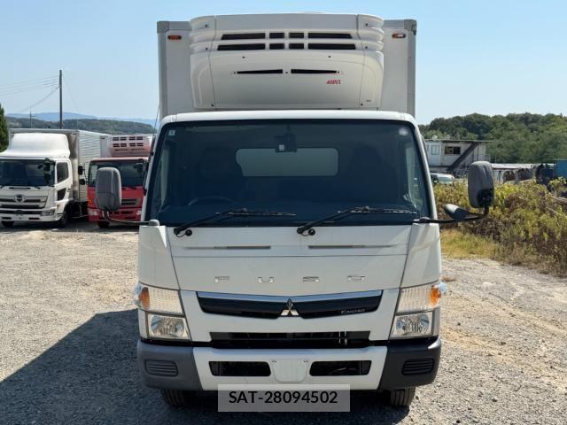 Mitsubishi CANTER 2017-03 8626085-15
