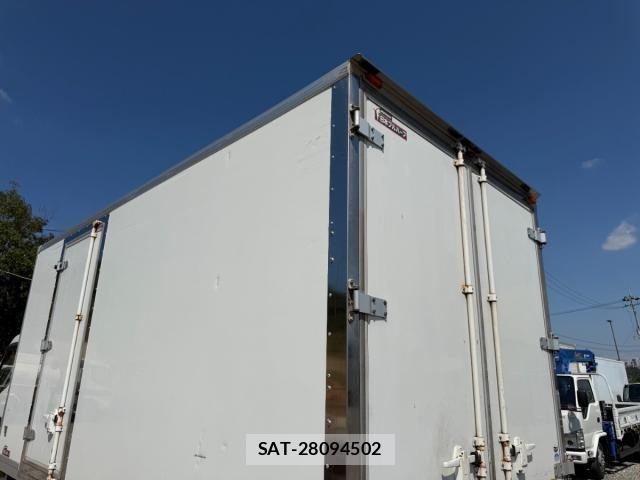 Mitsubishi CANTER 2017-03 8626085-26