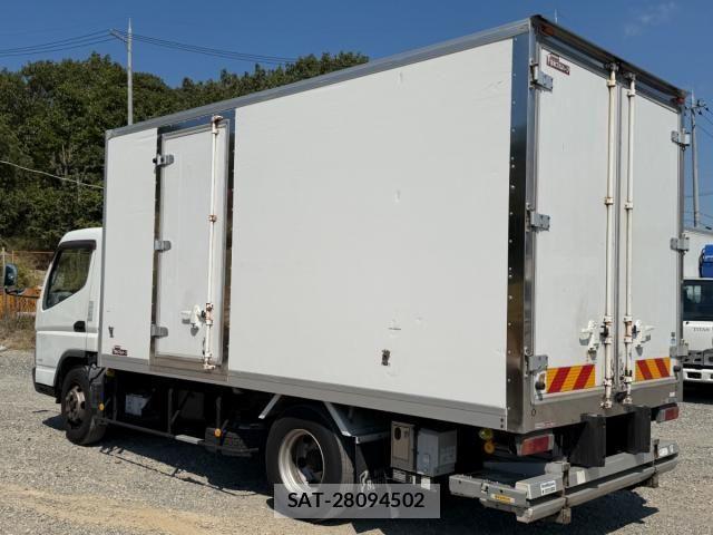Mitsubishi CANTER 2017-03 8626085-4