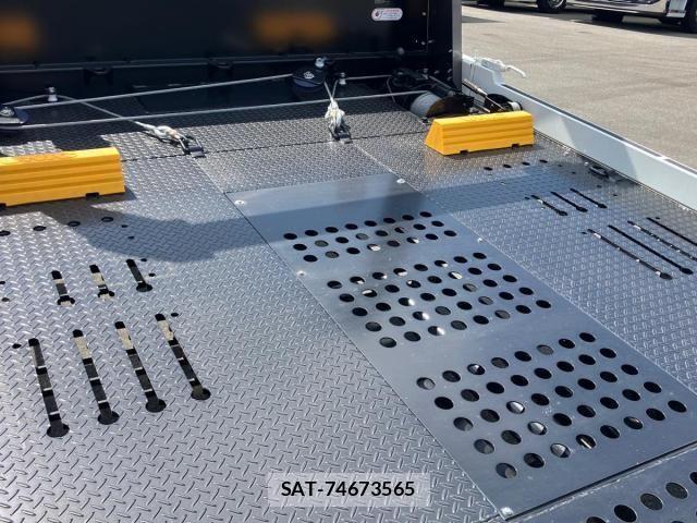 Mitsubishi CANTER 2025-09 8626073-9