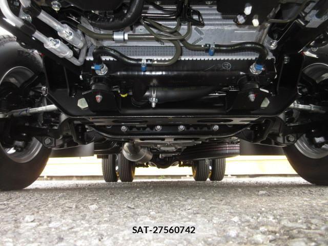 Mitsubishi CANTER 2026-04 8626078-26