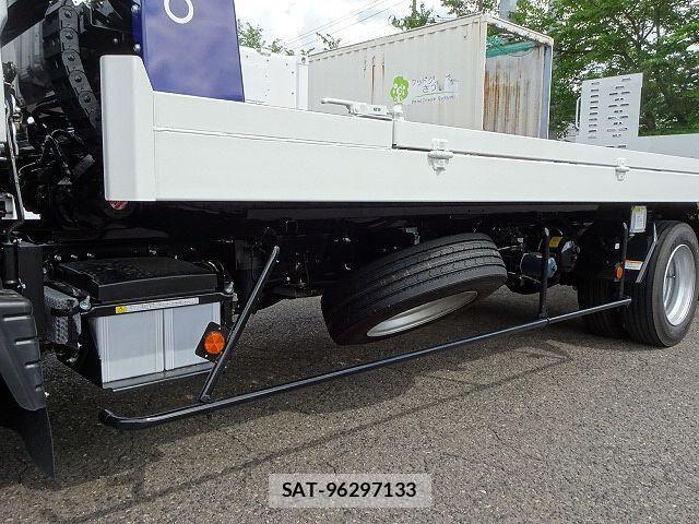 Mitsubishi CANTER 2026-04 8665904-13