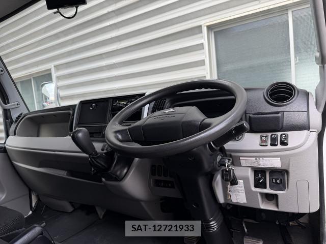 Mitsubishi CANTER 2017-05 8658321-18