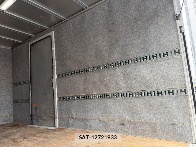 Mitsubishi CANTER 2017-05 8658321-25