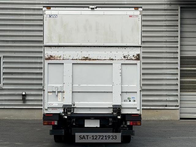 Mitsubishi CANTER 2017-05 8658321-5