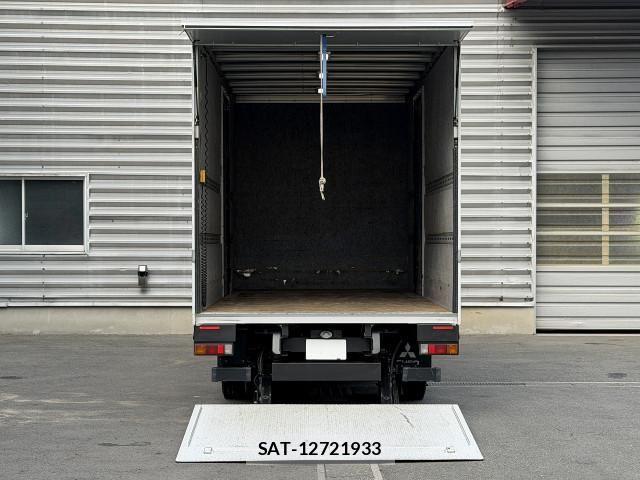 Mitsubishi CANTER 2017-05 8658321-6
