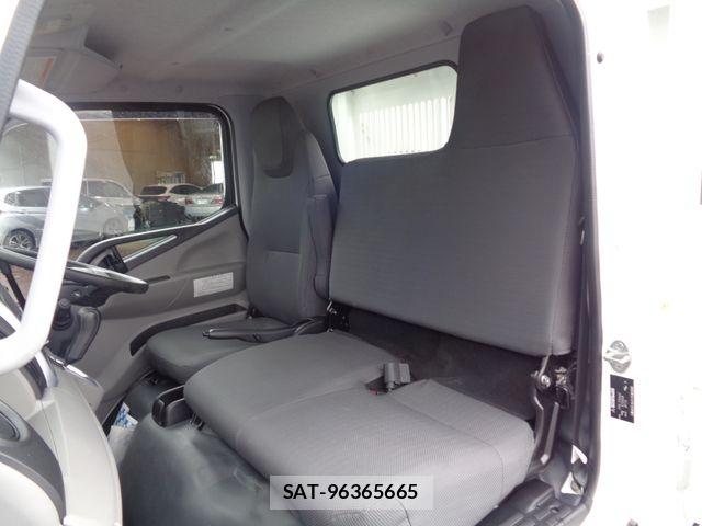 Mitsubishi CANTER 2018-05 8658324-10