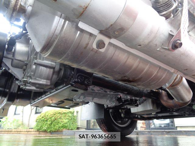Mitsubishi CANTER 2018-05 8658324-15