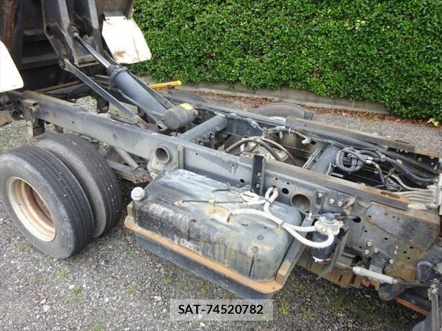 Mitsubishi CANTER 2004-01 8658333-9