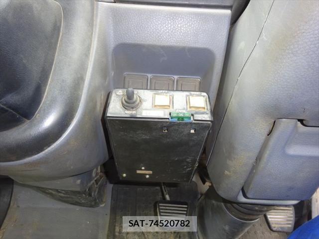 Mitsubishi CANTER 2004-01 8658333-23