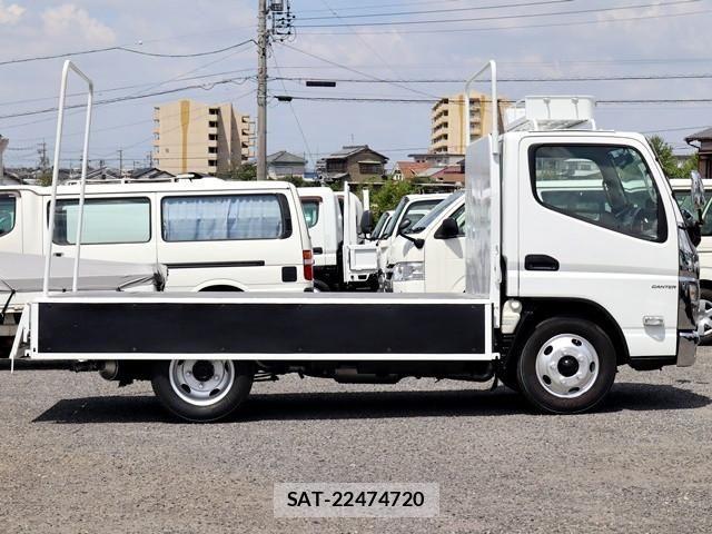Mitsubishi CANTER 2021-04 8658328-9