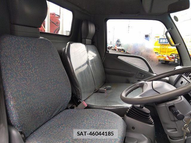 Mitsubishi CANTER 1999-01 8665911-15