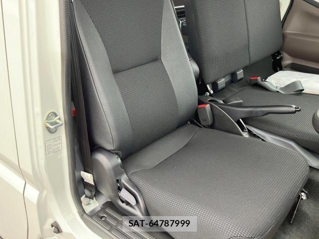 Mitsubishi CANTER 2026-04 8658320-16