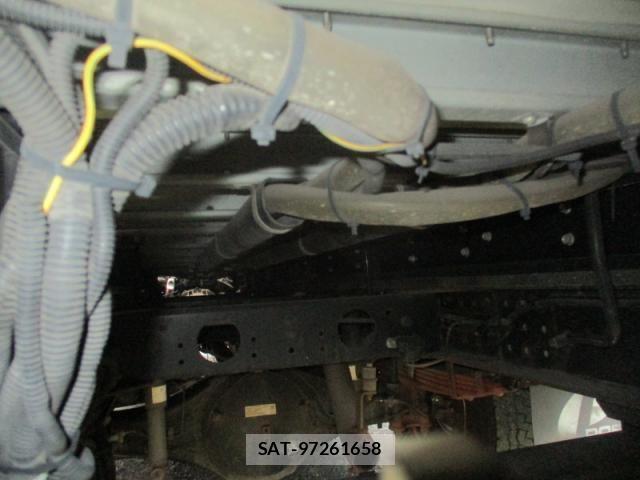 Mitsubishi CANTER 2011-06 8665909-23