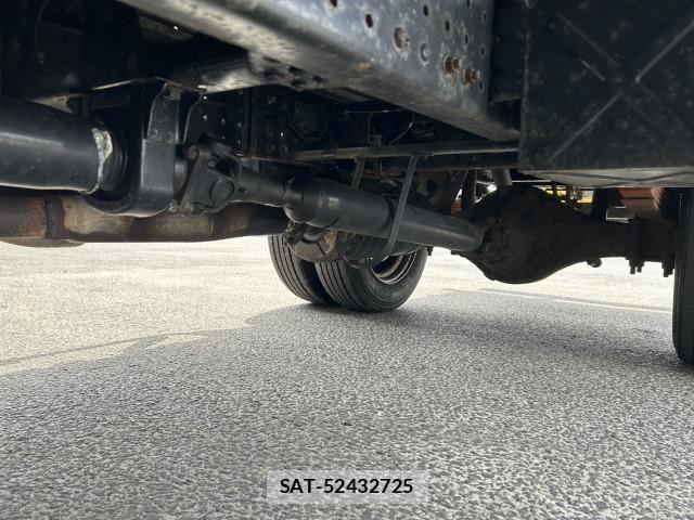 Mitsubishi CANTER 2013-08 8658332-11