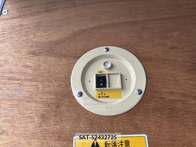 Mitsubishi CANTER 2013-08 8658332-22