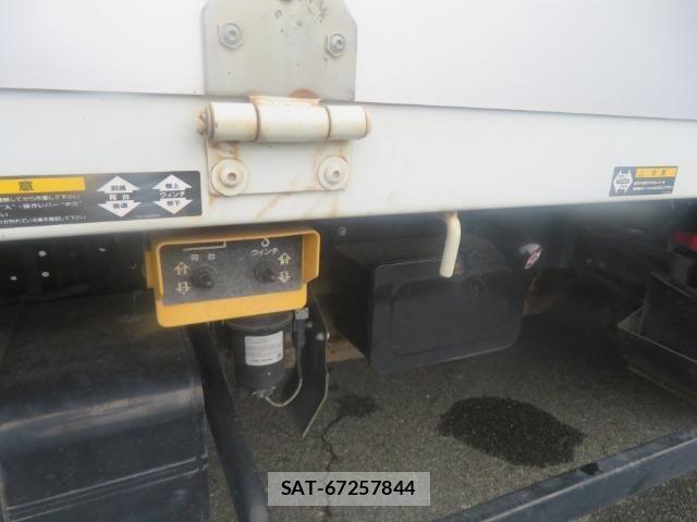 Mitsubishi CANTER 2018-02 8665907-21
