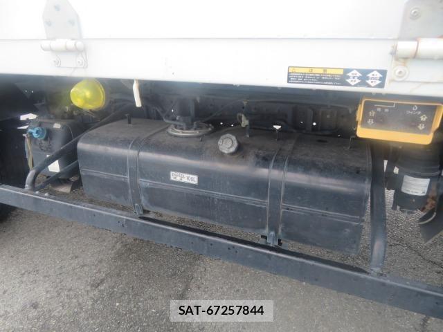 Mitsubishi CANTER 2018-02 8665907-24